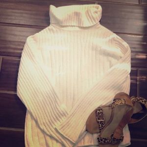 J Jill Medium Beautiful White Turtleneck Sweater